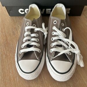NEW! Converse Chuck Taylor women's 6.5 All star Sneakers Charcoal Gray Grey